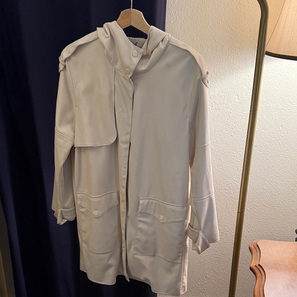 Zara Cream trf Collection Label - Picture 1 of 6